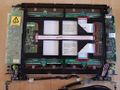 Demontage des Kunststoff-Frames im Deckel des ThinkPad 700C