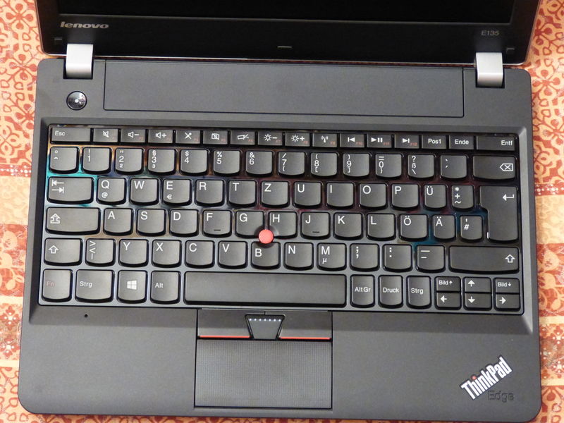 Datei:TP Edge E135 Tastatur.JPG