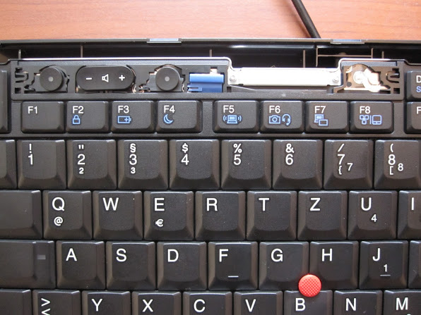 Datei:USB-Keyboard-mod-02.JPG