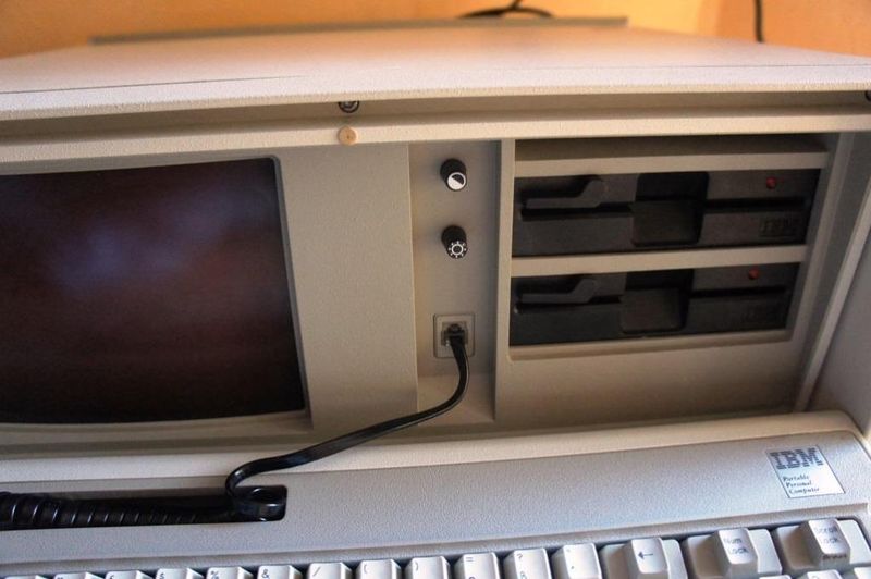 Datei:IBM5155-Floppy.jpg